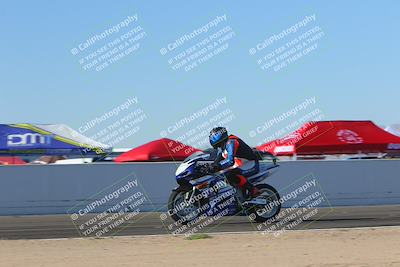 media/Nov-06-2023-Moto Forza (Mon) [[ce023d0744]]/4-Beginner Group/Session 4 (Finish Line Checker)/